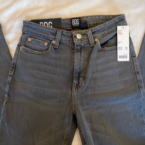 BDG High-Waisted Girlfriend Jean Washed Black Denim Urban Outfitters NWT - Picture 3 of 12